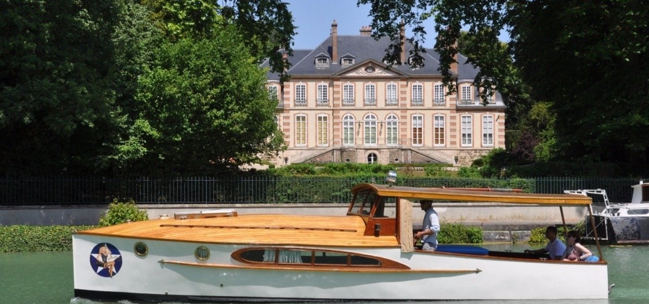 Champagne private cruise on the Marne river