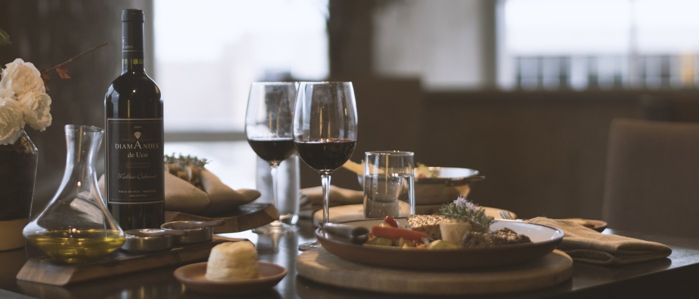 dining-experience-at-bodega-diamandes.jpg