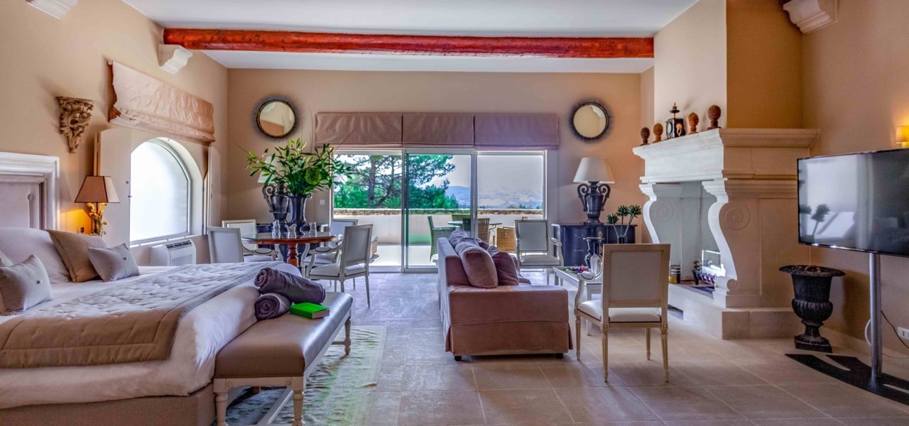 Grand Prestige Suite room - Wine Paths