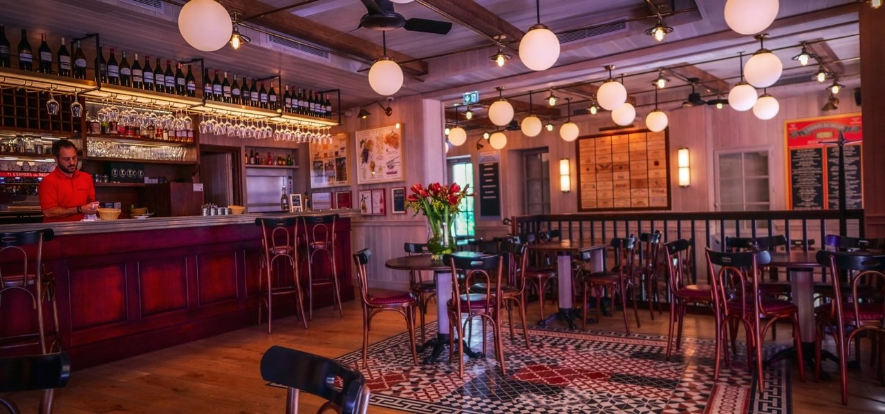 Envers du Décor, bar