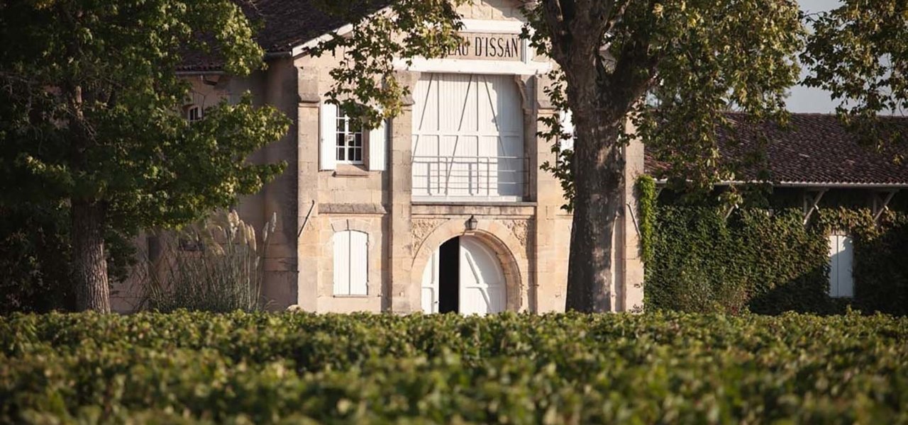 Wine tasting in Chateau d'Issan